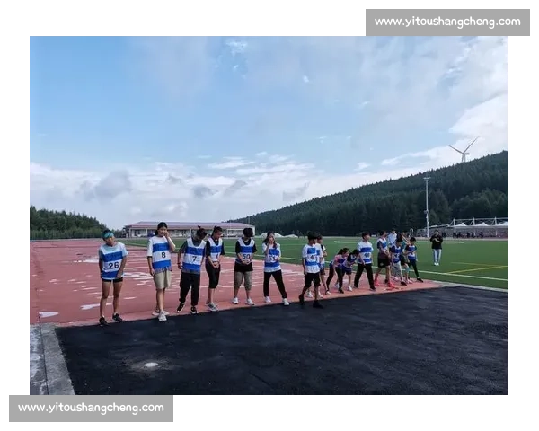 面向青少年体能提升与专项技能融合发展的现代体育训练路径研究 面向青少年体能提升与专项技能融合发展的现代体育训练路径研究